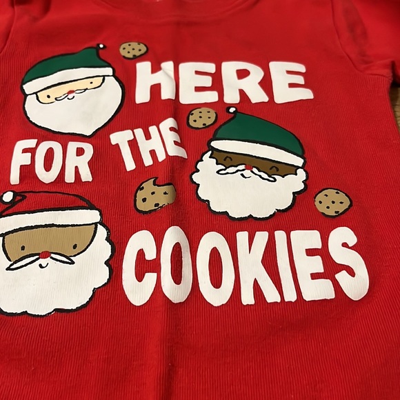 🟡Christmas shirt. Size 18 months (looks smaller) - Picture 2 of 3